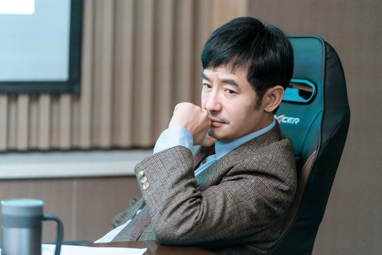 郭晓东《激荡》杀青 本色出演“励志男儿”